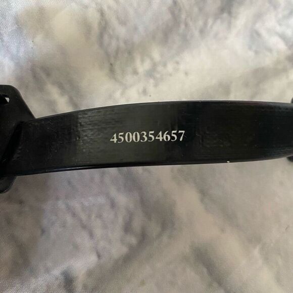 Under Armour men’s football chin strap and Large performance calf socks B&W - Picture 8 of 12